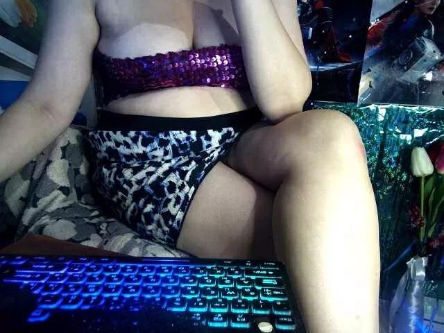 AlinaMistress on BongaCams