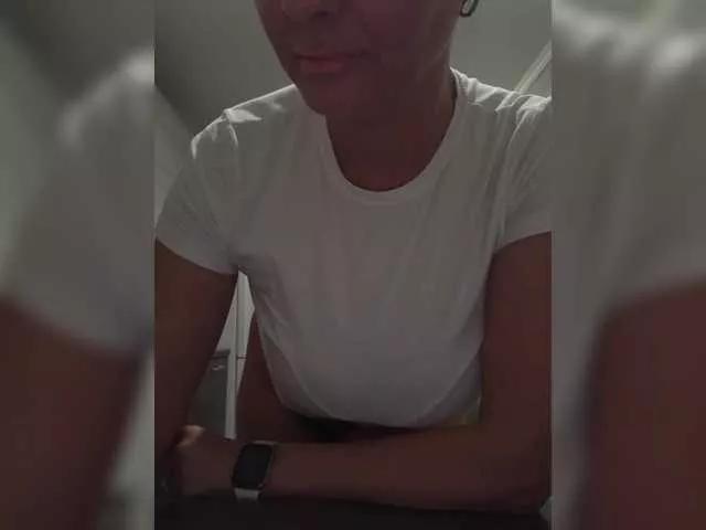 Biggirl777 on BongaCams 