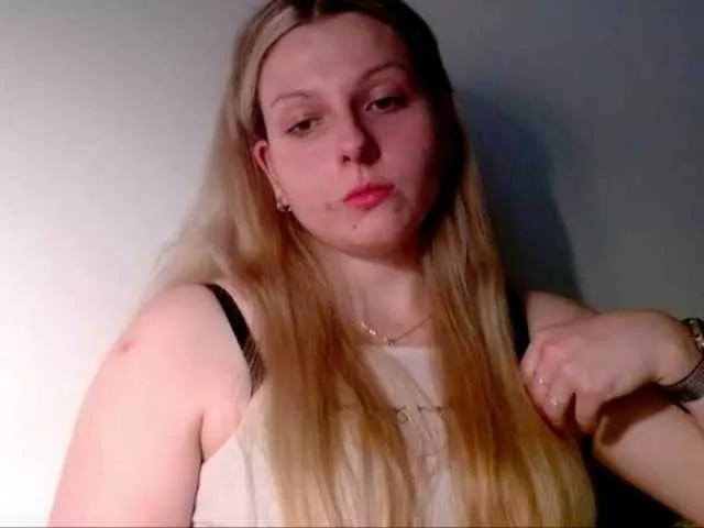 BritneyBlond on BongaCams