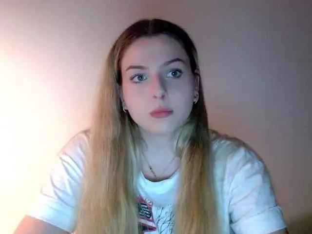 BritneyBlond on BongaCams