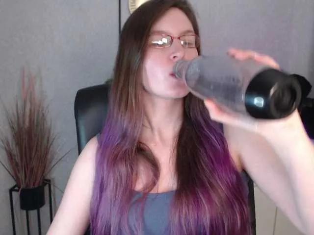 EmmaHeart on BongaCams