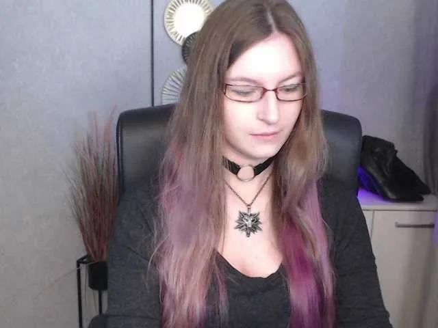 EmmaHeart on BongaCams