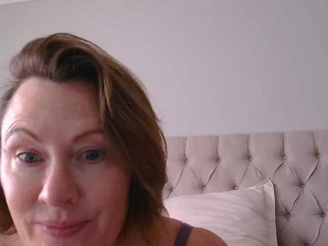 Estelle66 on BongaCams