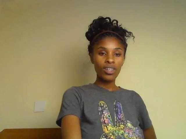 HappyLoverxo on BongaCams