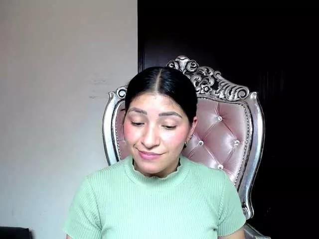holly20a on BongaCams