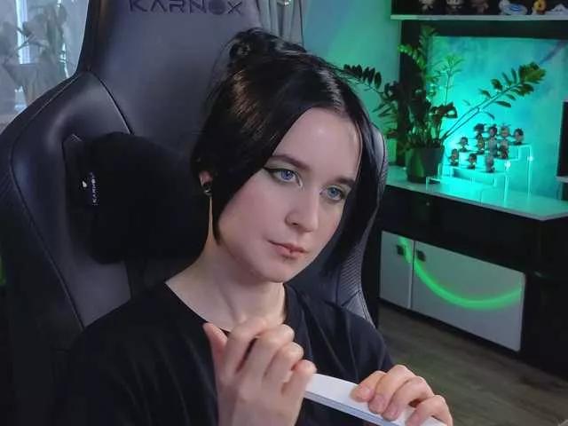 KiraLiLime on BongaCams