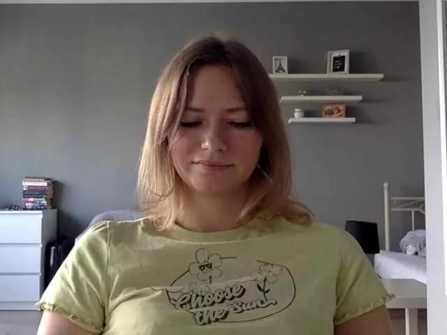kissMillie on BongaCams
