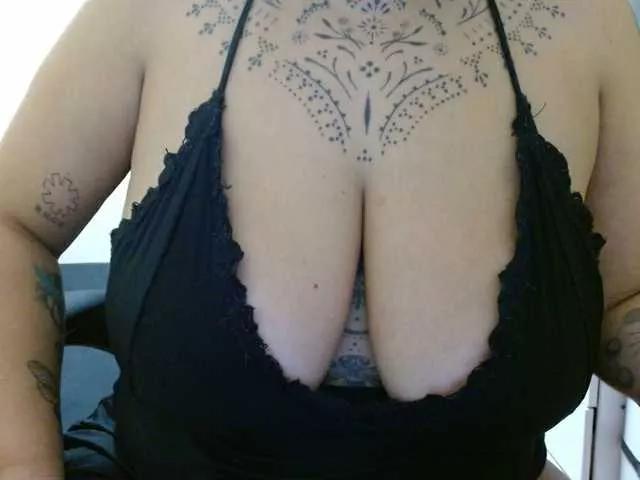 Lilithfire on BongaCams 