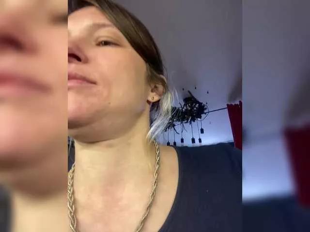 Lolipops69 on BongaCams 