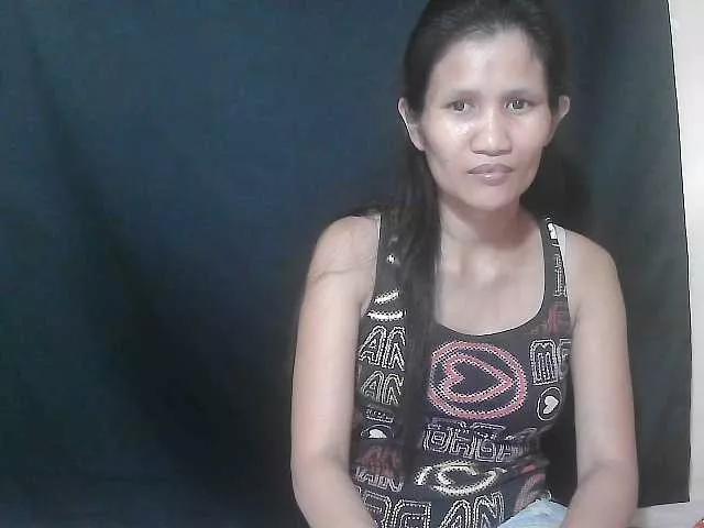 MilkyPinay29 on BongaCams