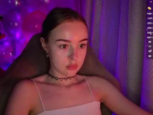Nestyzz on BongaCams