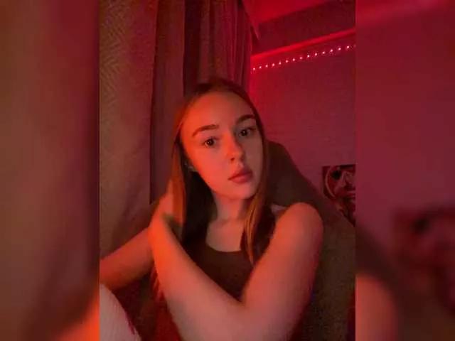 Nestyzz on BongaCams