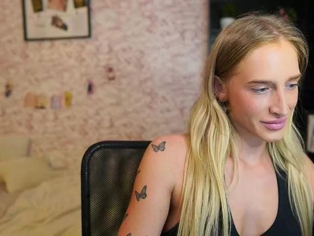 NicoletteShea01 on BongaCams