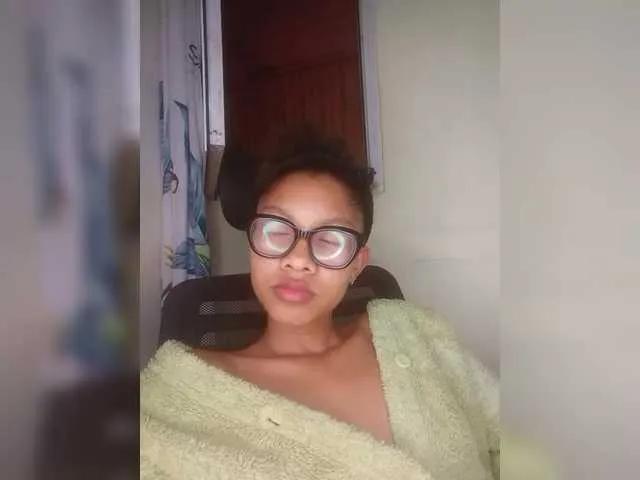 Nova14 on BongaCams