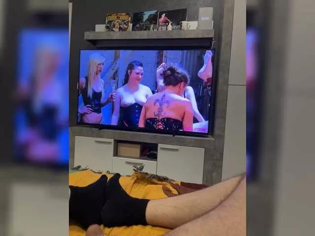 Orgasmof33 on BongaCams