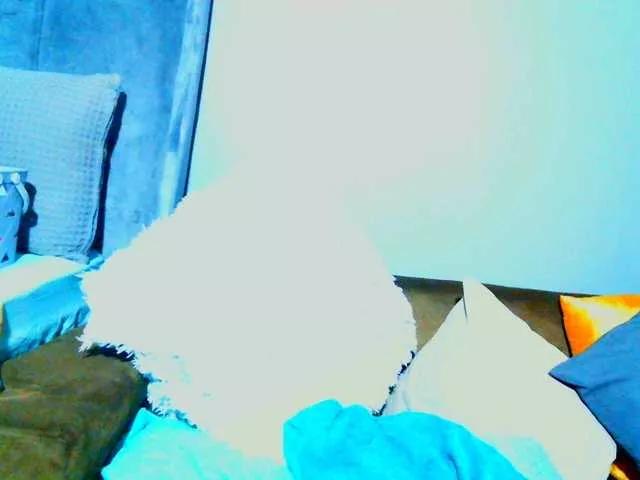 PearBlu38 on BongaCams