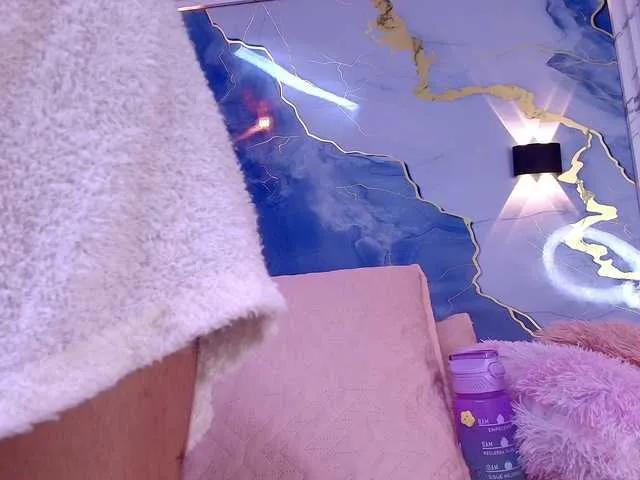 rayne-lor on BongaCams