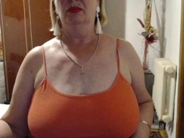 secretfox on BongaCams