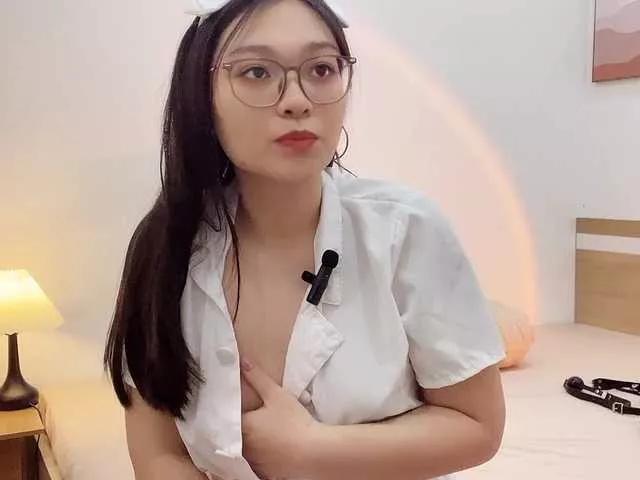 Selena295 on BongaCams 