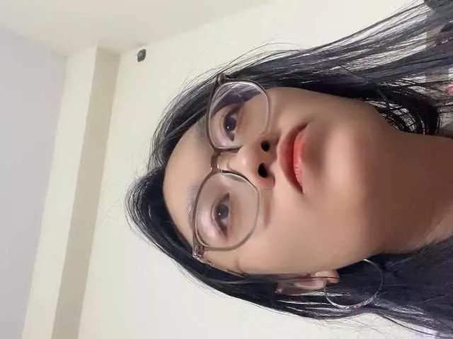 Selena295 on BongaCams 