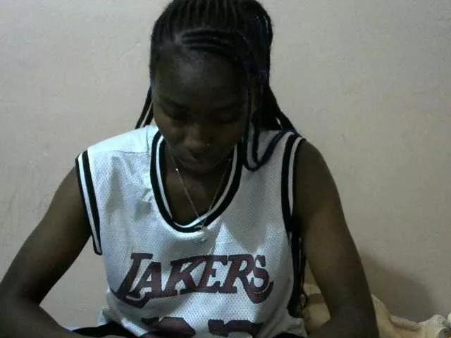 Sexythiny on BongaCams