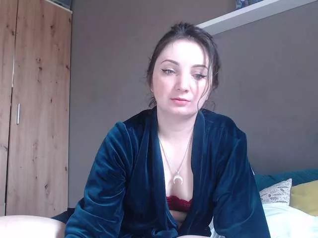 Succubus13 on BongaCams 