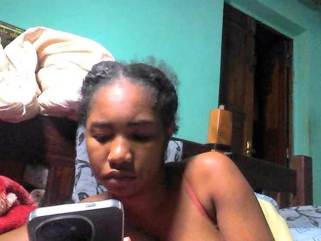 Sweetiepop on BongaCams