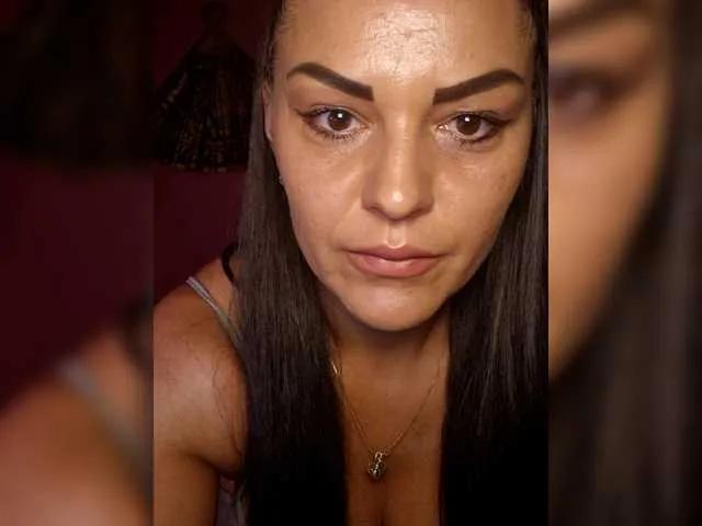 ValentinaVale on BongaCams