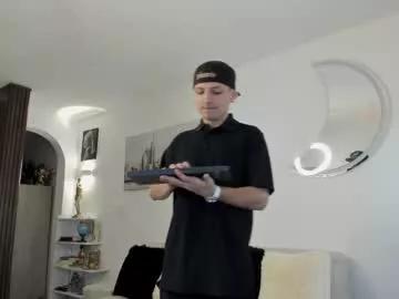 a_lejandro_08 on Chaturbate