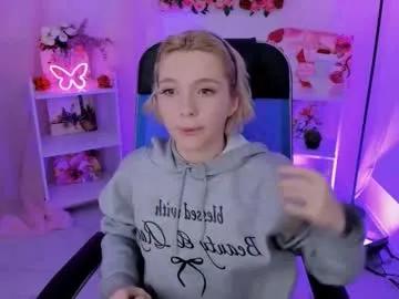 aurorawrenfield on Chaturbate