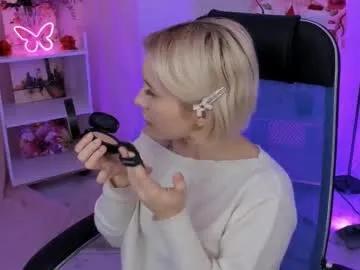 aurorawrenfield on Chaturbate