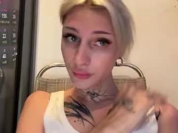 barbie_bi on Chaturbate