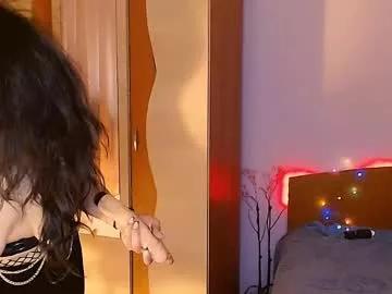bellaqueen0701 on Chaturbate 