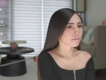 belle_adrienne on Chaturbate