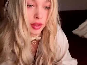 cutieeeeva on Chaturbate