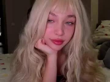 cutieeeeva on Chaturbate