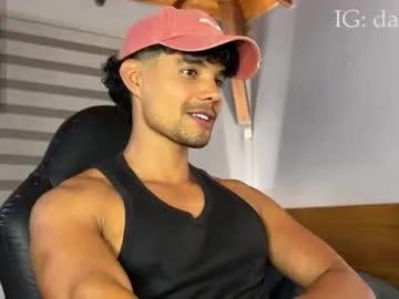 daniel0910s on Chaturbate