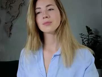 emmi_rosee on Chaturbate 