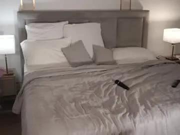 eseniyalove on Chaturbate