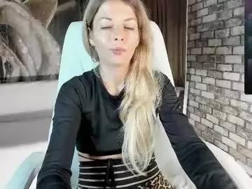eva_melow on Chaturbate