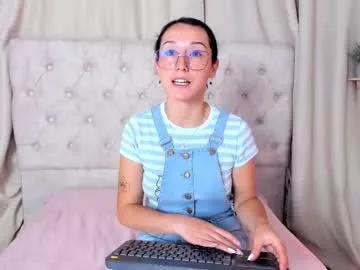 ginevra_esposito on Chaturbate