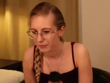 girl_i_am on Chaturbate