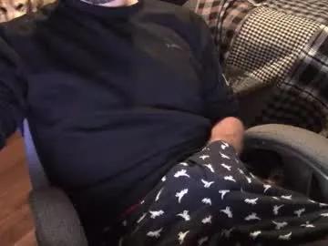 heavilyhung on Chaturbate