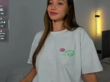 honeybae3 on Chaturbate