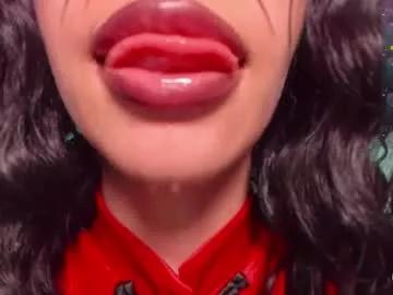 leylanoir on Chaturbate