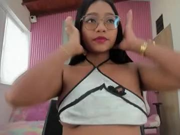 lillyy16 on Chaturbate