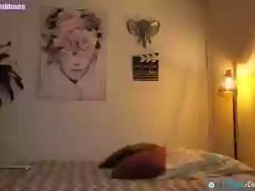 lindabluee on Chaturbate