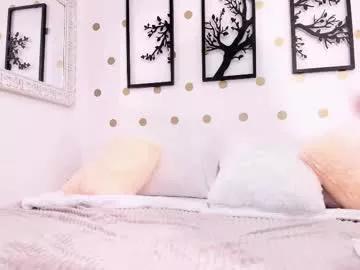 littlearii on Chaturbate 