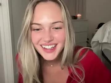 luvaimee on Chaturbate