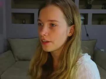 lynntiny on Chaturbate